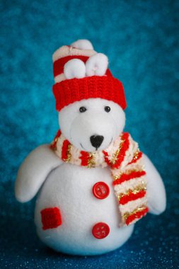 Noel bebeği: kutup ayısı ile şapka ve atkı Noel dekorasyon için.