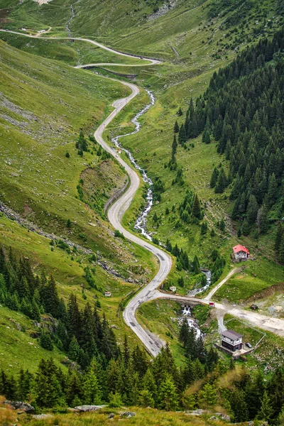 Berglandschap. Roemeense Karpaten. — Stockfoto