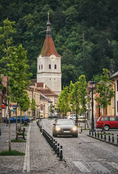 Красивый пейзаж в городе Раснове, место Трансильвании — стоковое фото