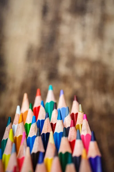 Helle scharfe Bleistifte sind zum Zeichnen bereit — Stockfoto