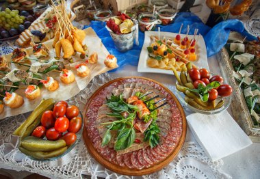Farklı aperatifler. Bira atıştırmalıkları. Parti ya da bar konsepti