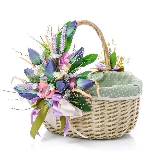 Cesta Pascua Con Tejido Interior Sobre Fondo Blanco Decorado Con — Foto de Stock