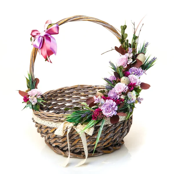 Cesta Pascua Decorada Con Asa Alta Decoración Huevos Codorniz Varias — Foto de Stock