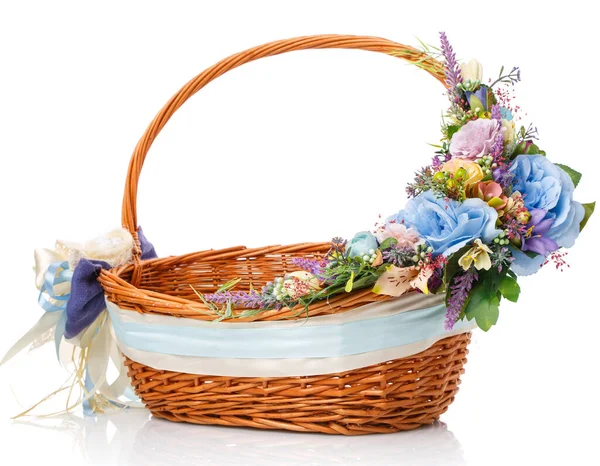 Provenza Arreglo Floral Pascua Una Canasta Mimbre Blanco Con Una — Foto de Stock