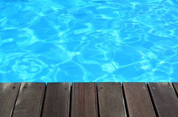 Cubierta y fondo de agua turquesa claro —  Fotos de Stock