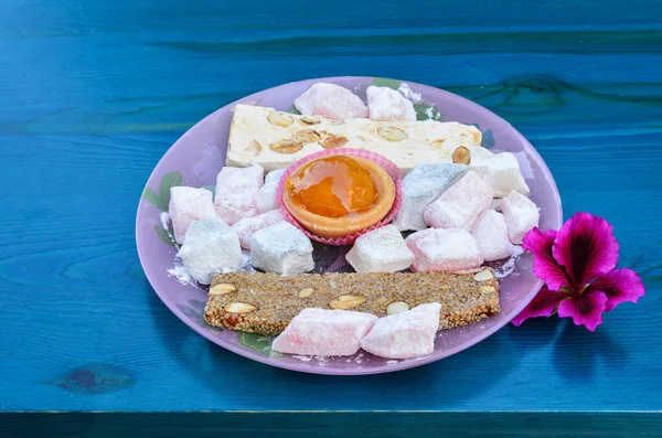 Doces Funcionários Gregos Lefkada Frutas Cristalizadas Halva Delícia Turca Servida — Fotografia de Stock