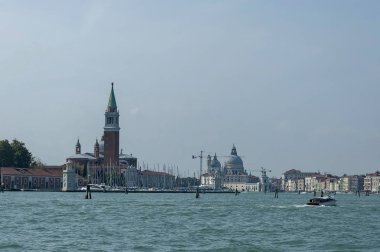 Venezia waterside bir yerleşim bölgesinde, denizden görüntülemek