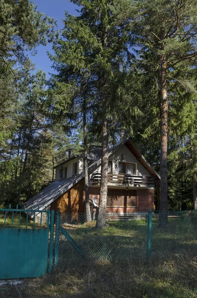 Casa Floresta Bairro Residencial Aldeia Búlgara Mala Tsarkva Montanha Rila — Fotografia de Stock