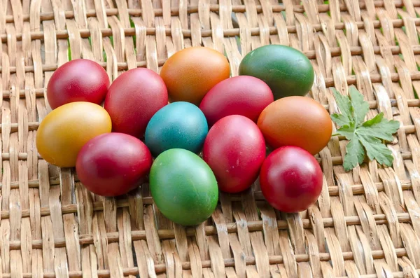 Primer Plano Pintura Belleza Huevos Pascua Mesa Mimbre Sofía Bulgaria — Foto de Stock