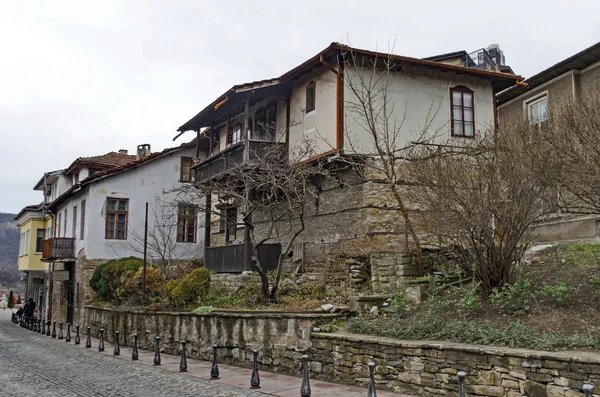 View Residential Neighborhood Old Houses Interestingly Situated Next Each Other — Stock Photo, Image