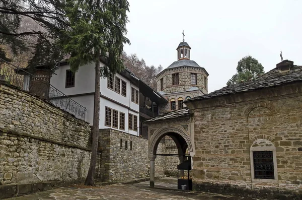 Troyan Monastery Bułgaria Listopada 2019 Piękny Kościół Wniebowzięcie Najświętszej Marii — Zdjęcie stockowe