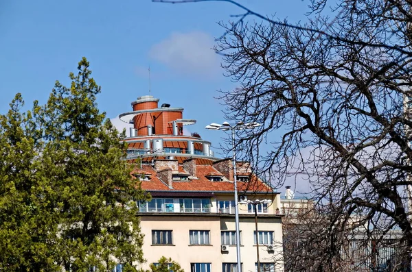 ソフィア ブルガリア 2020年2月29日 屋根のスペースを最大限に活用する興味深い近代的な構造を持つ住宅街 ソフィア ブルガリア 代わりに訪問 — ストック写真