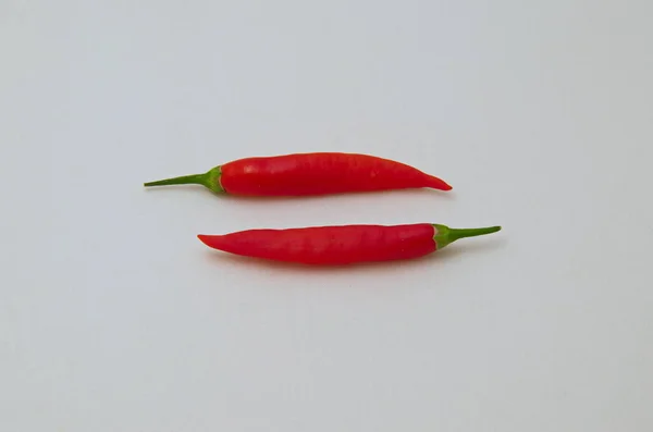 符号或符号等式 由新鲜辣椒和绿茎的水果制成 保加利亚索菲亚 — 图库照片