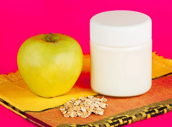 Jar with yogurt isolated on pink background. — Stock Photo, Image