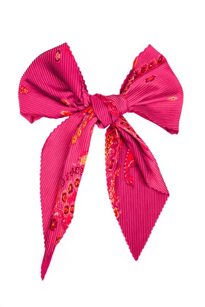 Шелковый шарф. Красный шелковый шарф сложенный как бабочка — стоковое фото