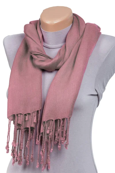 模特在白色背景上孤立的粉色围巾. — 图库照片