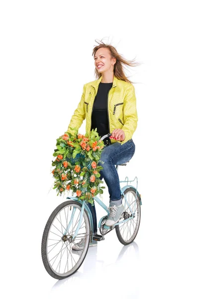 Giovane donna in bicicletta Foto Stock Royalty Free