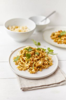 Köri tozlu kızarmış kalamar, Tayland yemeği.