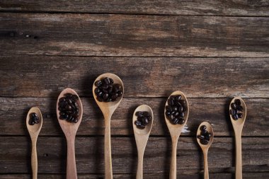 tahta kaşık kahve fasulye