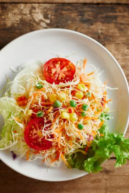 Taze sebze karışık salata..