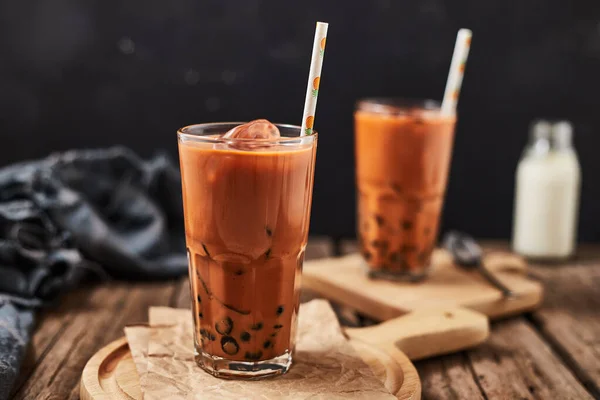 Tapioca İncileriyle Ev Yapımı Süt Çayı.