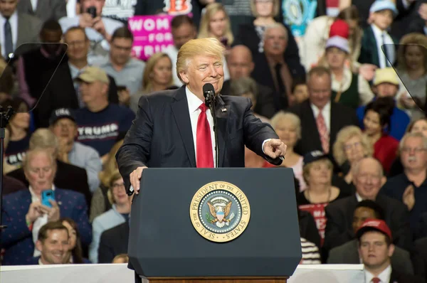 Başkan Donald Trump