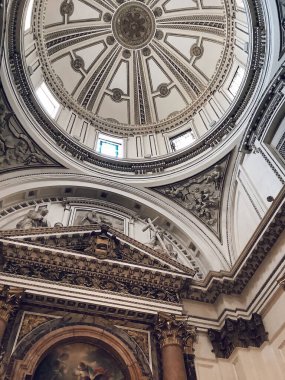 Valencia Katedrali 'nin içi. İspanya