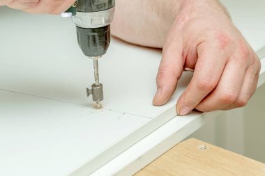 Mobilya montaj işlemi 