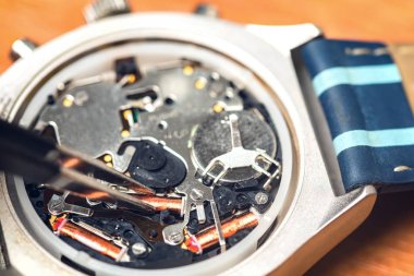 Elektronik saat tamiri