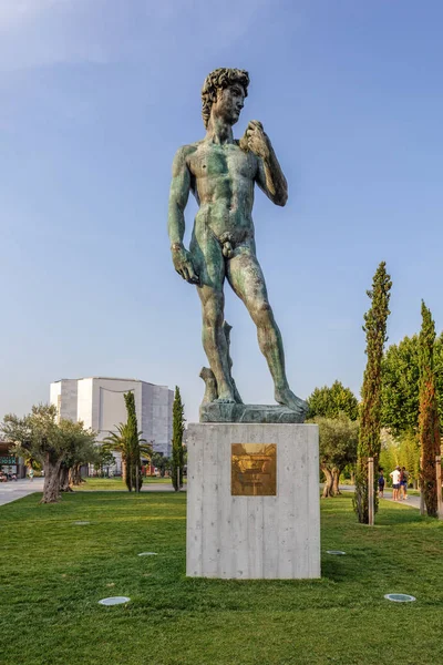 Estátua de David na Promenade du Paillon em Nice — Fotografia de Stock