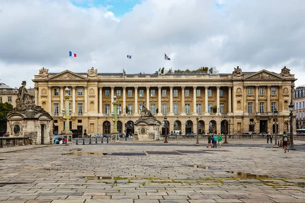Historisch gebouw aan de Place de la Concorde — Stockfoto
