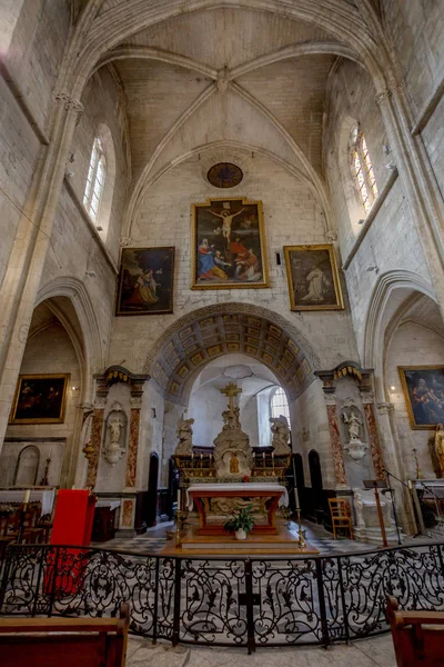 Interior of Collegiate Church Notre-Dame of Villeneuve Lez Avign — Stock Photo, Image
