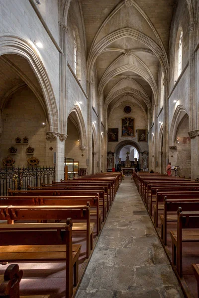 Wnętrze Collegiate Church Notre-Dame of Villeneuve Lez Avign — Zdjęcie stockowe