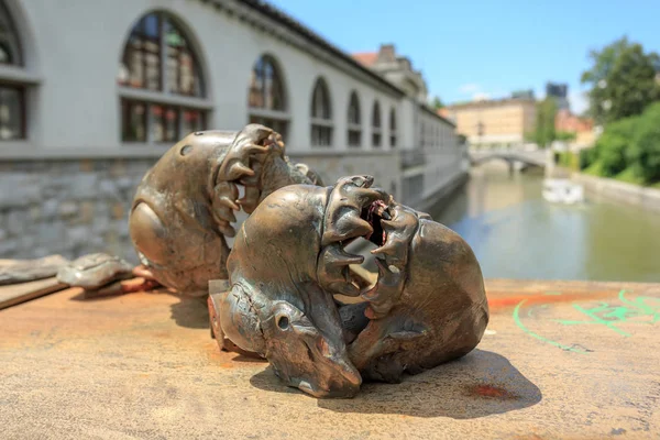 Бронзовые скульптуры Словении — стоковое фото