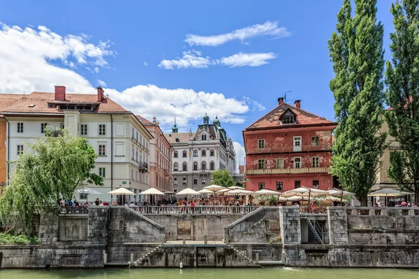 Nice houses in the old town of Ljubljana — Stock Photo, Image