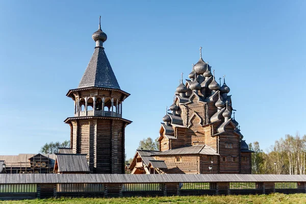 Ρωσική Εκκλησία Ξύλινα Από Μεσολάβηση Αγία Πετρούπολη Ρωσία — Φωτογραφία Αρχείου