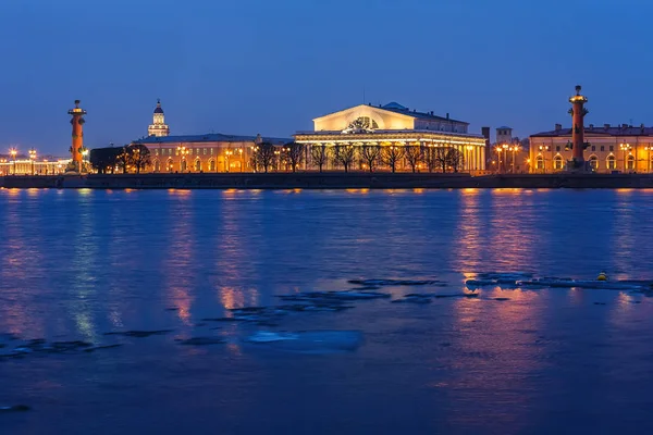 Museo Naval Columnas Rostrales Escupir Vasilyevsky Island Vista Nocturna San — Foto de Stock