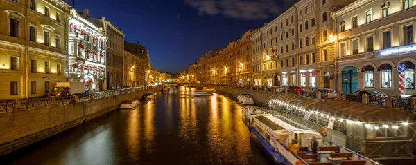 Rusia San Petersburg Septiembre 2017 Vista Nocturna Del Río Moyka —  Fotos de Stock
