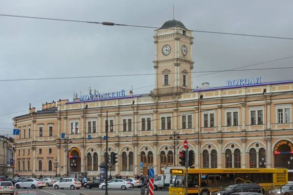 Saint Petersburg Russia October 2015 Moscow Railway Station Vosstaniya Square — Stock Photo, Image