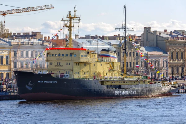 Petersburg Russia May 2015 Russian Ice Breaker Ivan Kruzenshtern Neva — Stock Photo, Image