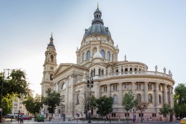 Budapeşte, Macaristan - 07 Ağustos 2013: Budapeşte 'deki Aziz Stephen Istvan Bazilikası