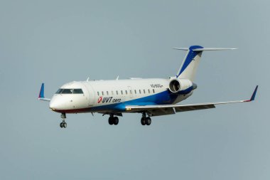 Saint Petersburg, Rusya - 09 Nisan 2017: Boeing 737 500 Vq Bpp havayolu Utair Havacılık.