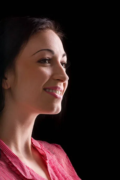 Perfil de mulher bonita isolado em preto — Fotografia de Stock