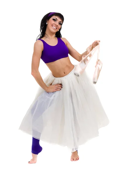 Retrato de bailarina dançando em pointes sobre branco — Fotografia de Stock