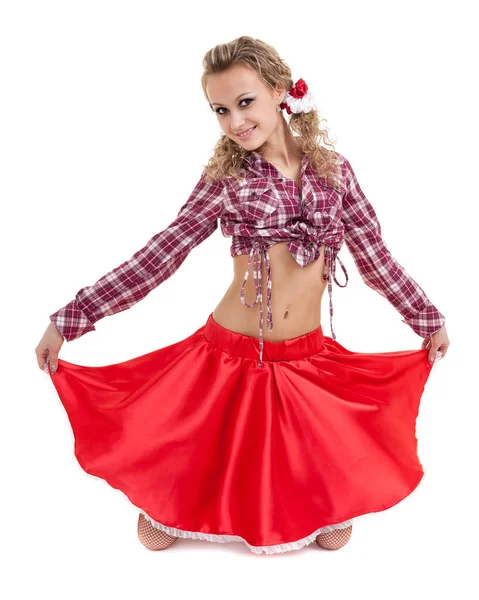 शर्ट आणि स्कर्ट पोझिंगमध्ये परिधान केलेली सेक्सी तरुण स्त्री, पांढरा वर वेगळे — स्टॉक फोटो, इमेज