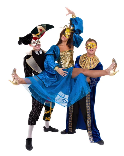Carnival dansare team en mask Dans, isolerad på vitt i full längd. — Stockfoto