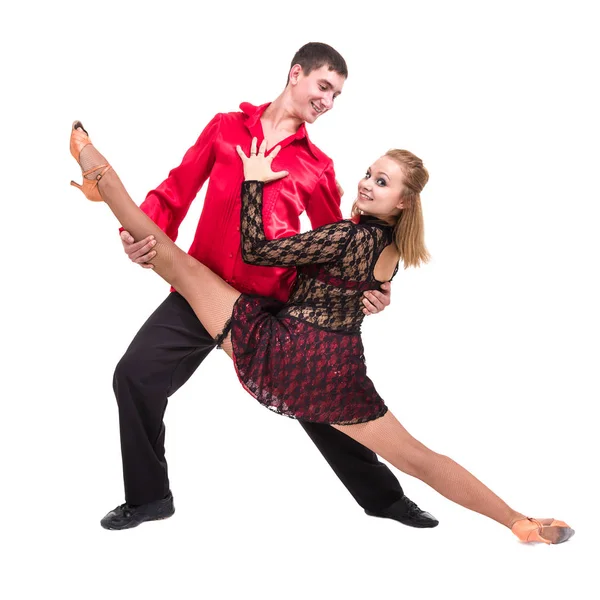 Longitud completa de pareja joven de ballet bailando contra blanco aislado — Foto de Stock