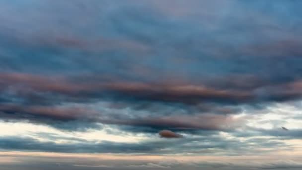 Tijd lapse wolken op avondrood — Stockvideo