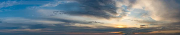 Fantastic clouds at sunrise — Stock Photo, Image