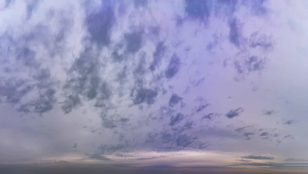 Fantásticas Nuvens Escuras Composição Céu Natural Amplo Panorama — Fotografia de Stock